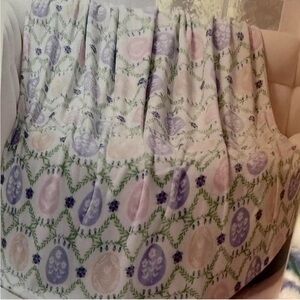Kirkton House soft pastel colored easter egg throw / blanket